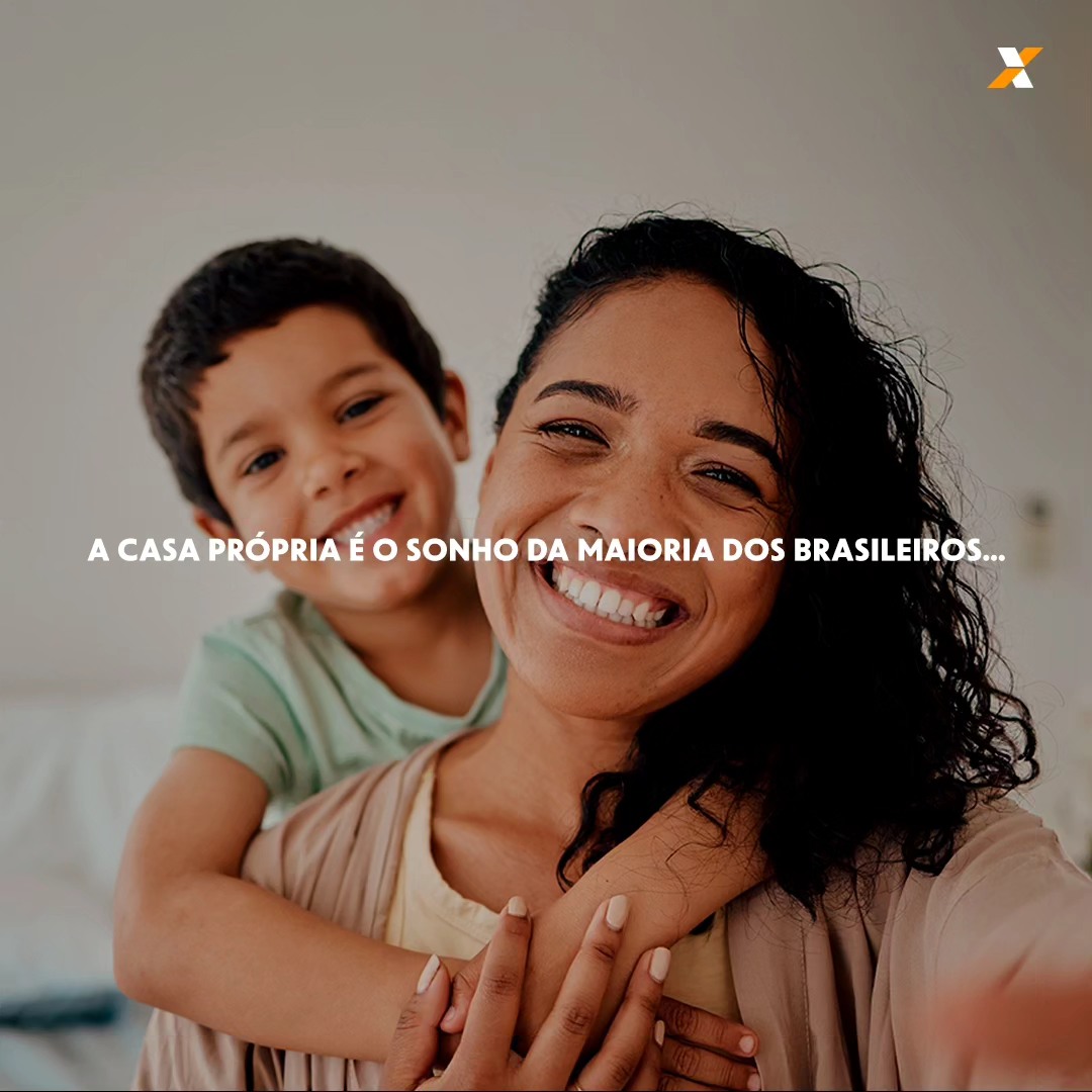 Representante do governo federal discursando em evento do programa Minha Casa Minha Vida.